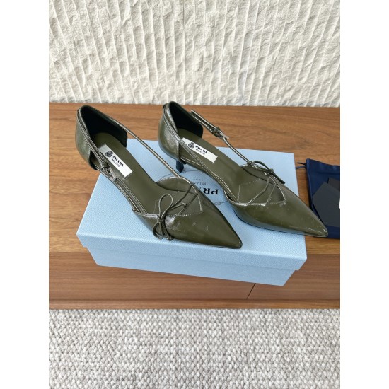 Prada Pumps and ballerinas
