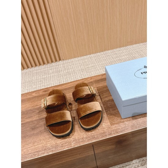 Prada Slippers and mules
