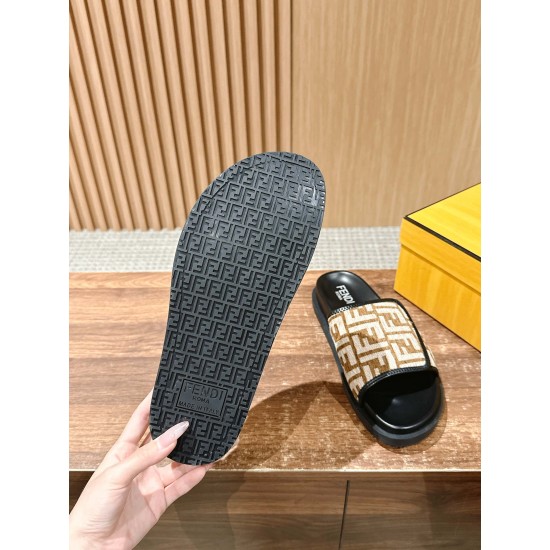 Fendi Slippers and sandals