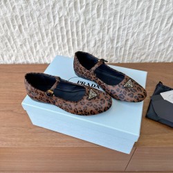 Prada Pumps and ballerinas