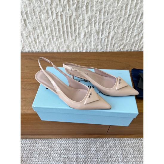 Prada Pumps and ballerinas