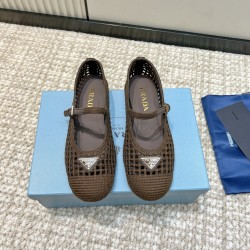 Prada Pumps and ballerinas