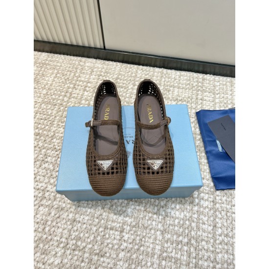 Prada Pumps and ballerinas