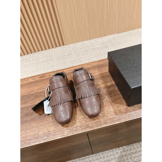 Prada Slippers and mules
