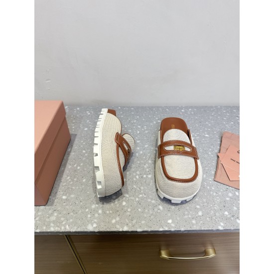 MiuMiu Slippers