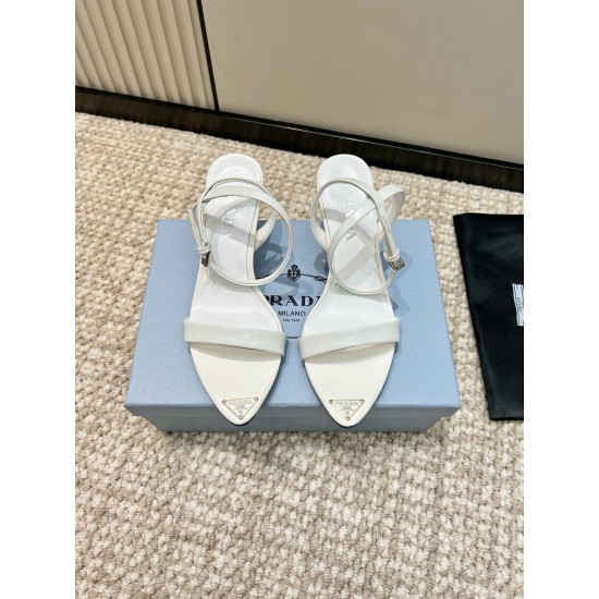 Prada Pumps and ballerinas