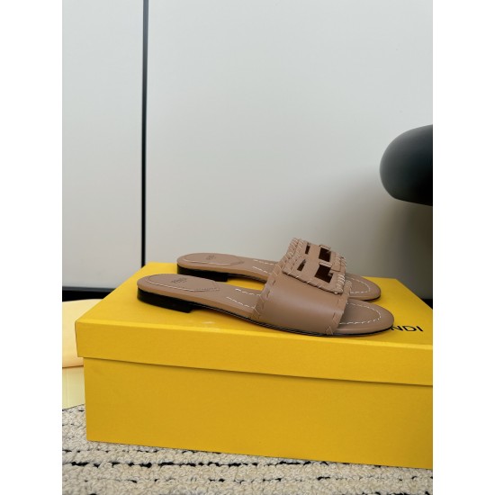 Fendi Slippers and sandals