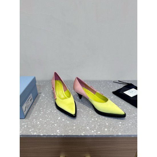 Prada Pumps and ballerinas