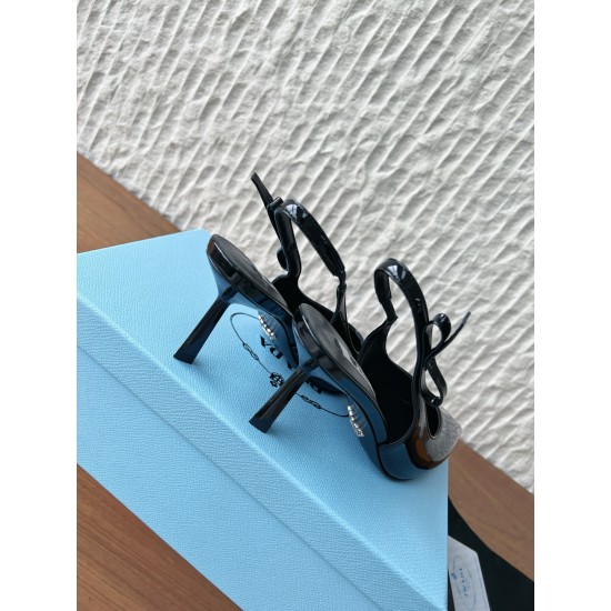 Prada Pumps and ballerinas