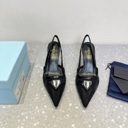 Prada Pumps and ballerinas