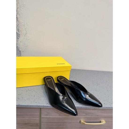 Fendi Slippers and sandals