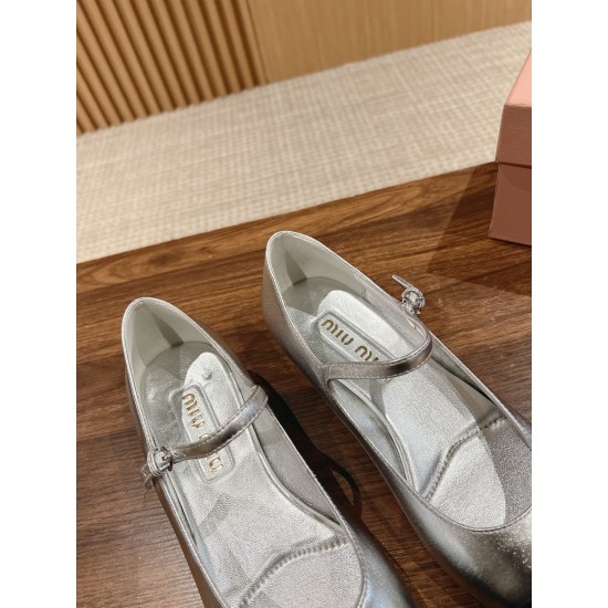 MiuMiu Sandals