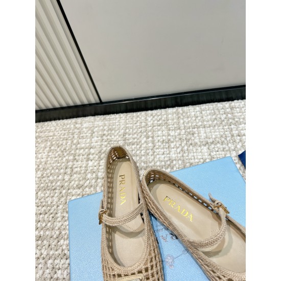 Prada Pumps and ballerinas