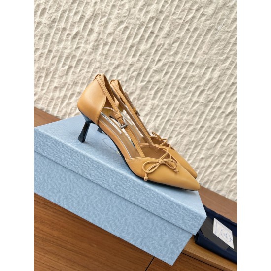 Prada Pumps and ballerinas