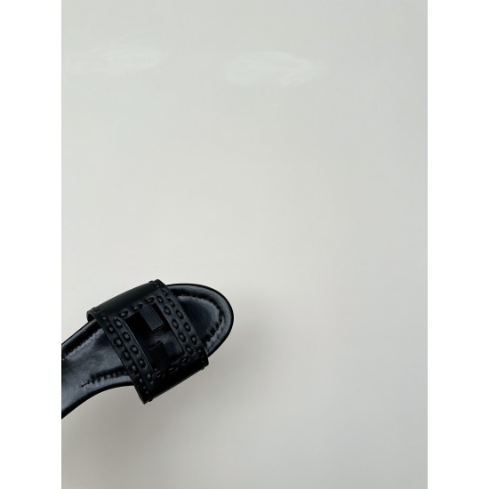 Fendi Slippers and sandals