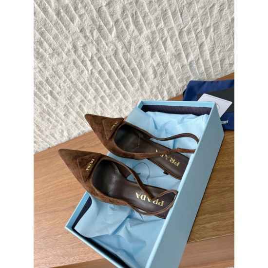 Prada Pumps and ballerinas