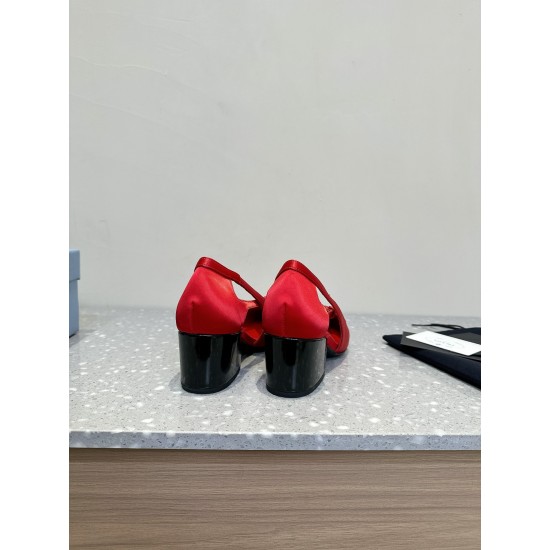 Prada Pumps and ballerinas