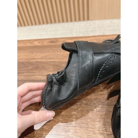 Prada Slippers and mules