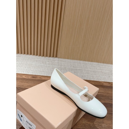 MiuMiu Sandals