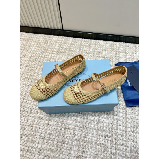 Prada Pumps and ballerinas