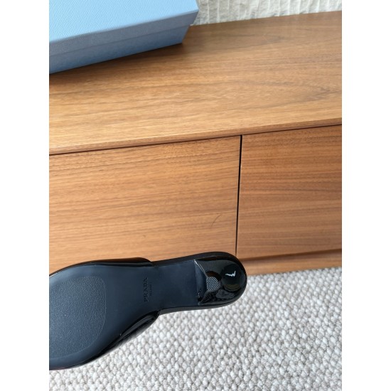 Prada Slippers and mules