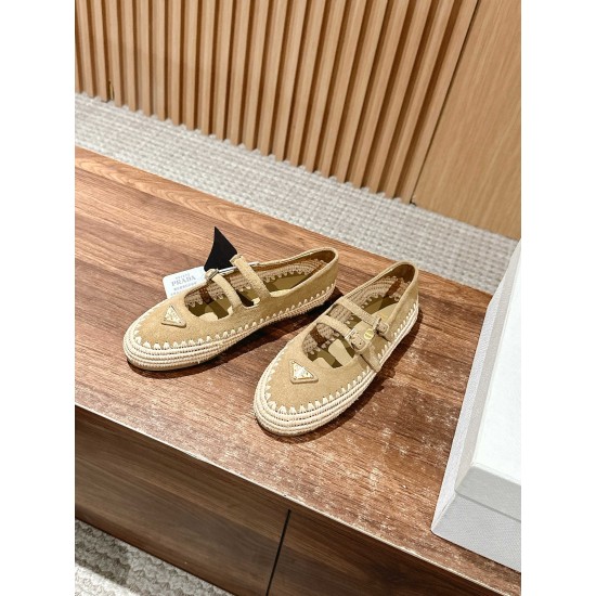 Prada Pumps and ballerinas