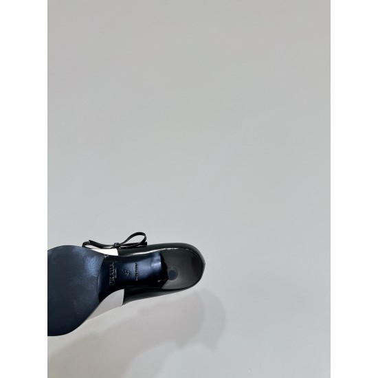 Prada Pumps and ballerinas