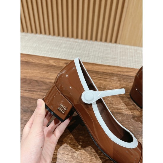 MiuMiu Sandals