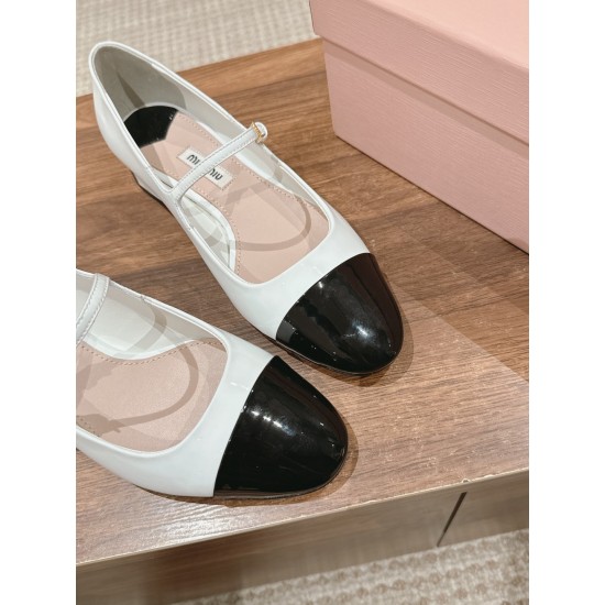 MiuMiu Sandals
