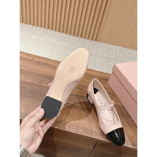 MiuMiu Sandals