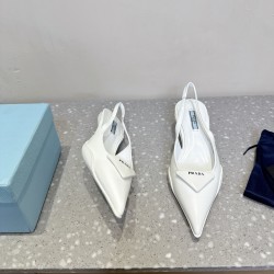 Prada Pumps and ballerinas
