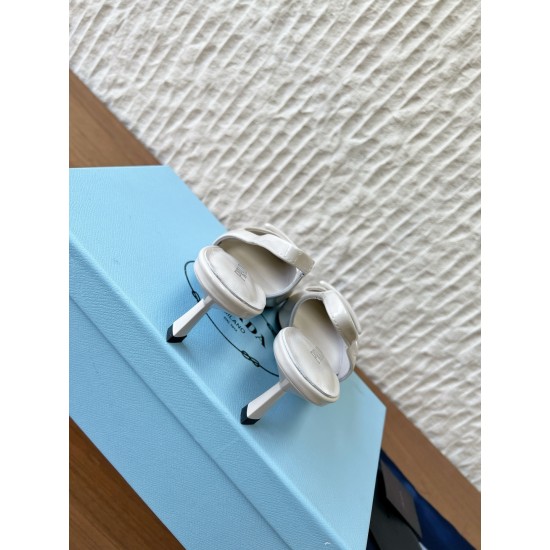 Prada Pumps and ballerinas