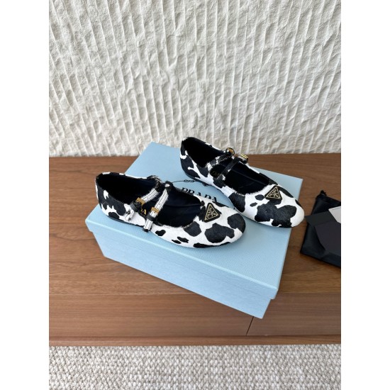 Prada Pumps and ballerinas