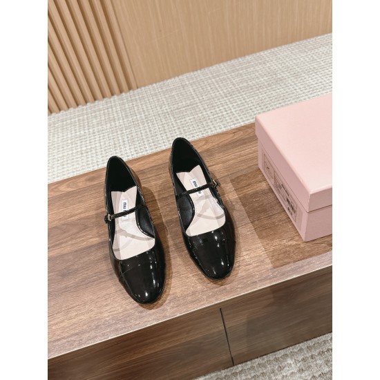 MiuMiu Sandals