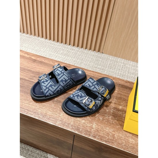 Fendi Slippers and sandals