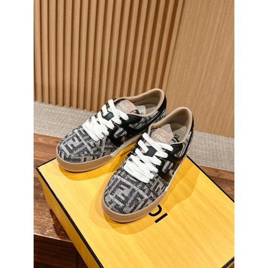 Fendi Sneakers
