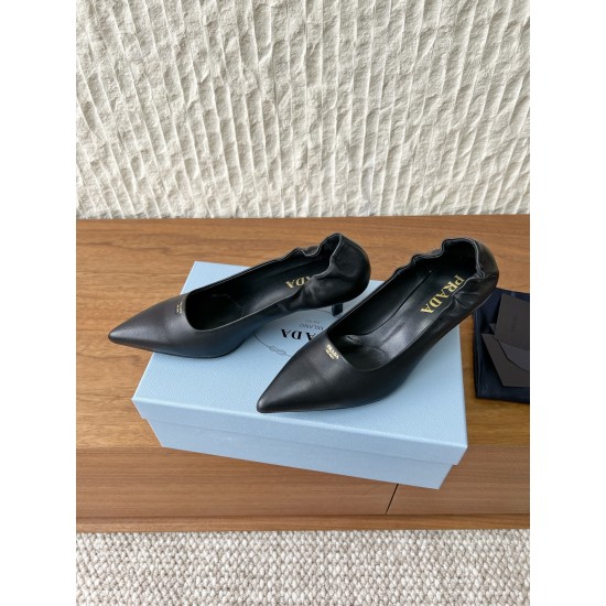 Prada Pumps and ballerinas