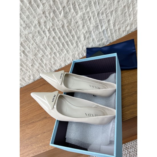 Prada Pumps and ballerinas