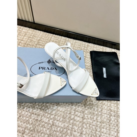 Prada Pumps and ballerinas