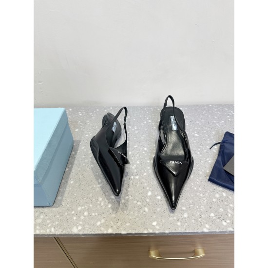 Prada Pumps and ballerinas