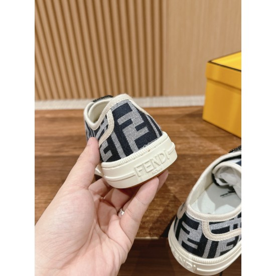 Fendi Sneakers