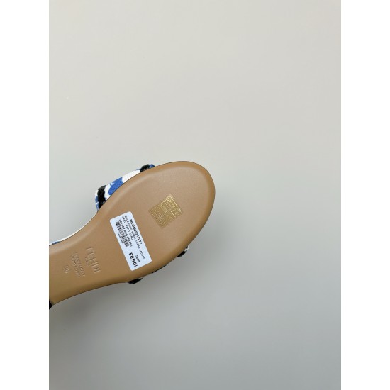 Fendi Slippers and sandals