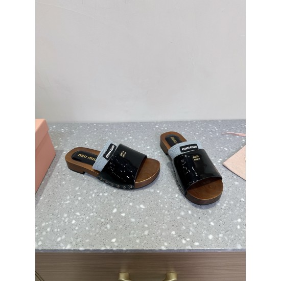 MiuMiu Slippers