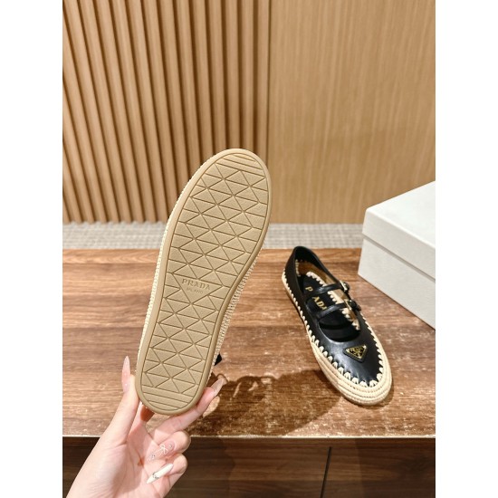 Prada Pumps and ballerinas