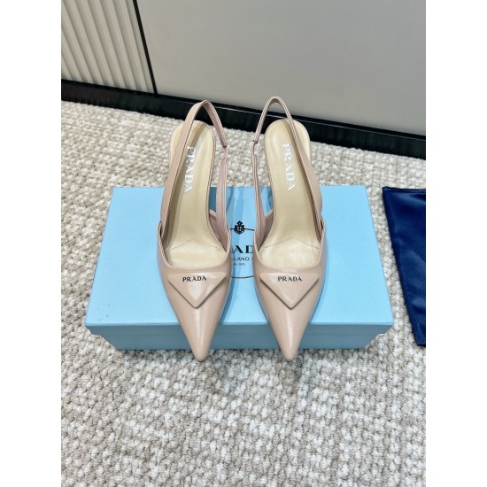 Prada Pumps and ballerinas