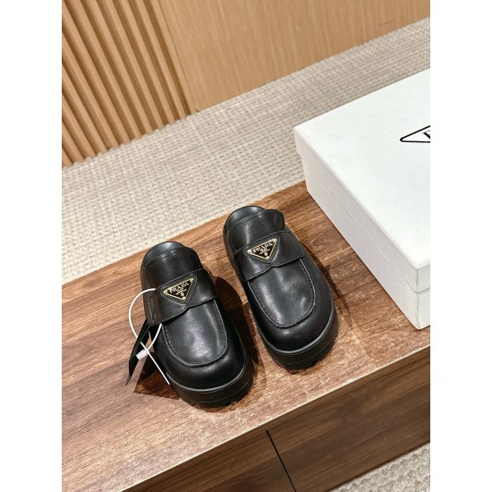 Prada Slippers and mules