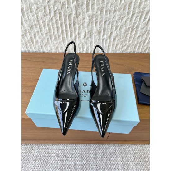 Prada Pumps and ballerinas