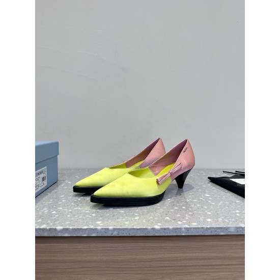 Prada Pumps and ballerinas