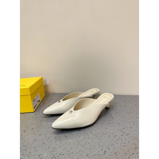 Fendi Slippers and sandals
