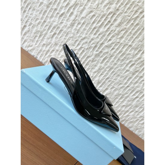 Prada Pumps and ballerinas
